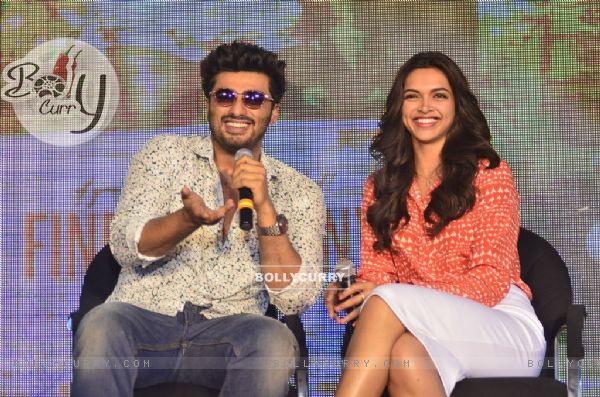 Arjun Kapoor and Deepika Padukone address the media at the Song Launch of Finding Fanny (333568)