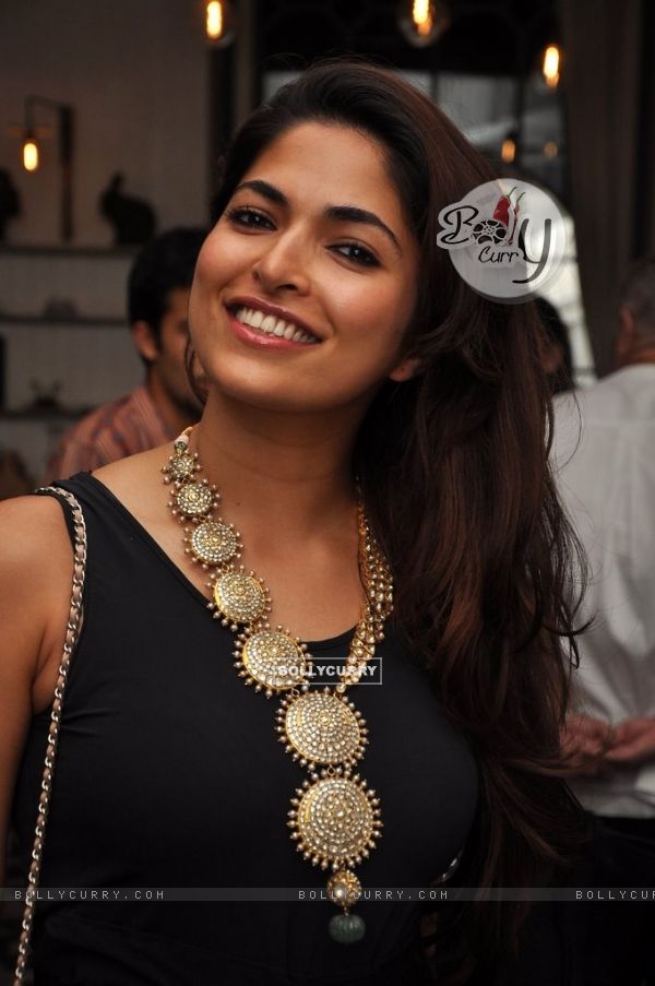 Parvathy Omanakuttan at the Bespoke Vintage Collection Launch