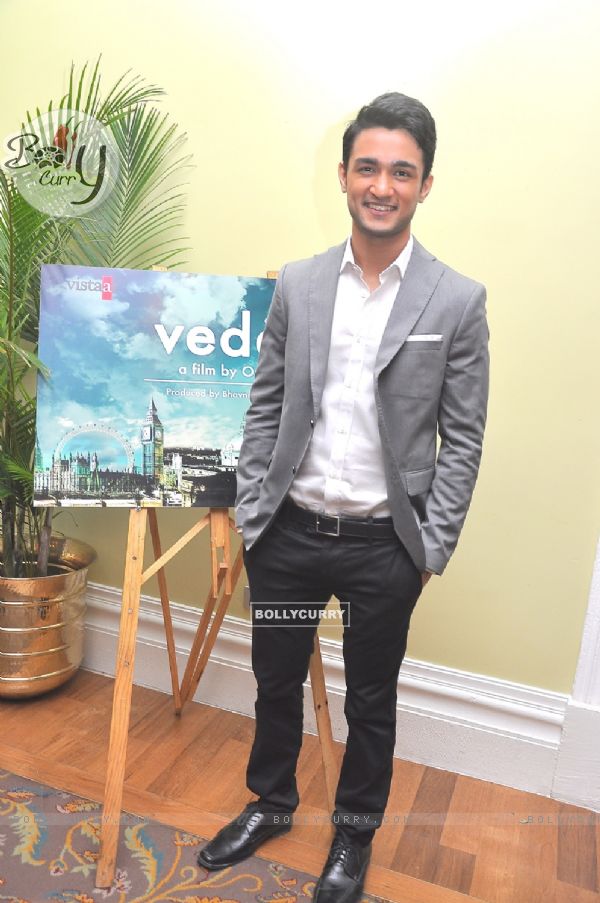 Ashish Bisht poses for the camera at the Mahurat of the Movie 'Veda' (334464)