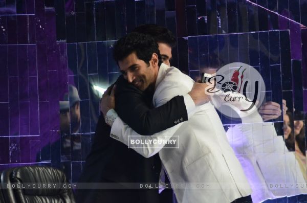 Aditya Roy Kapur snapped hugging Karan Johar on Jhalak Dikhhlaa Jaa