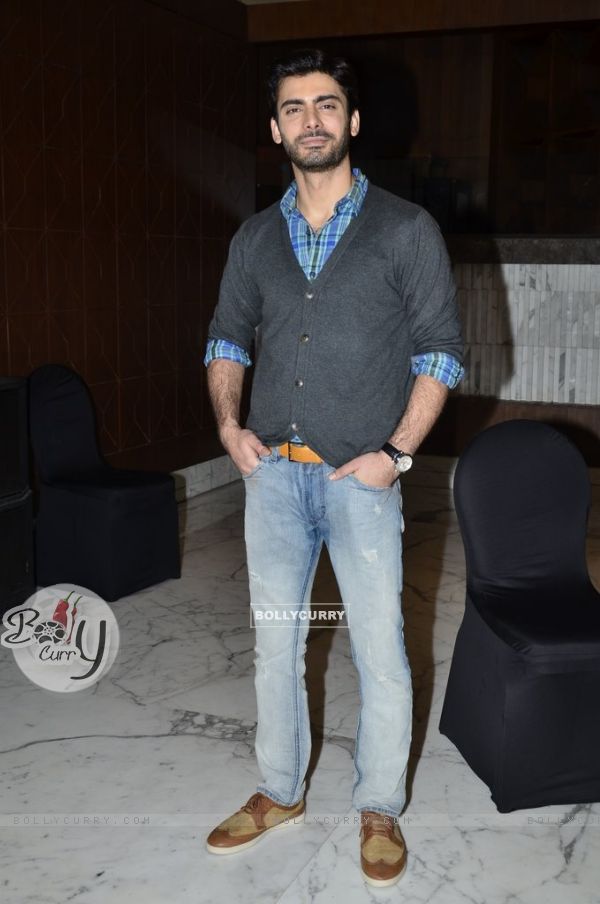 Fawad Khan poses for the media at the Promotions of Khoobsurat (335141)