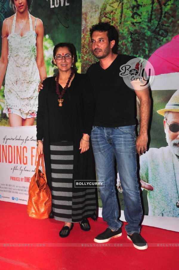 Dimple Kapadia and Homi Adajania pose for the media at the Special Screening for Finding Fanny (335516)