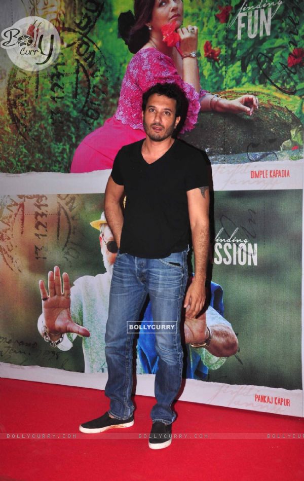 Homi Adajania poses for the media at the Special Screening for Finding Fanny (335519)