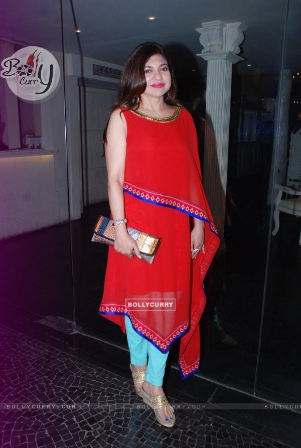Alka Yagnik poses for the media at the Sun Down Party of Sony Pal's Simply Baatein