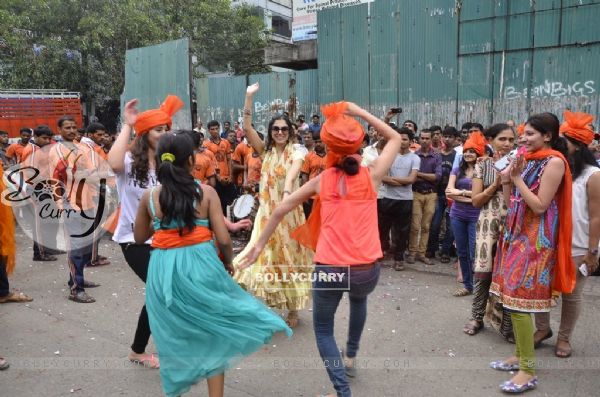 Divya Khosla dances at the Ganpati  Visarjan