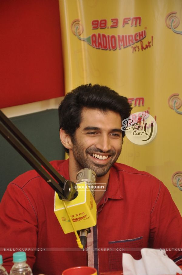 Promotions of Daawat-e-Ishq on Radio Mirchi on 98.3 (336767)