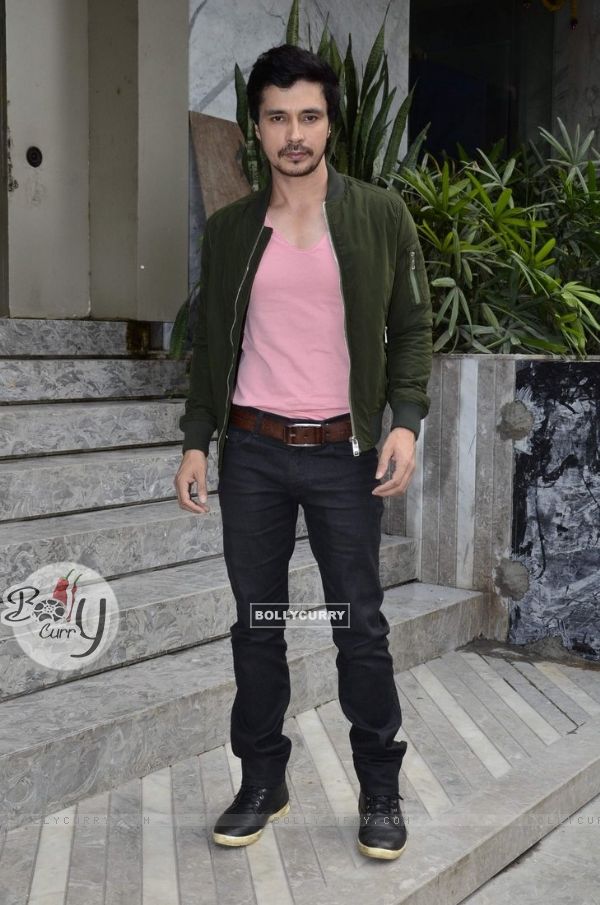 Darshan Kumar at the Promotions of Mary Kom at Reliance Outlet (336856)