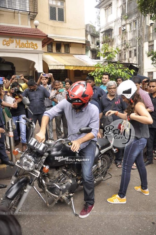 Parineeti and Aditya gear up for a bike ride at the Flag Off of the Daawat-E-Ishq Food Yatra