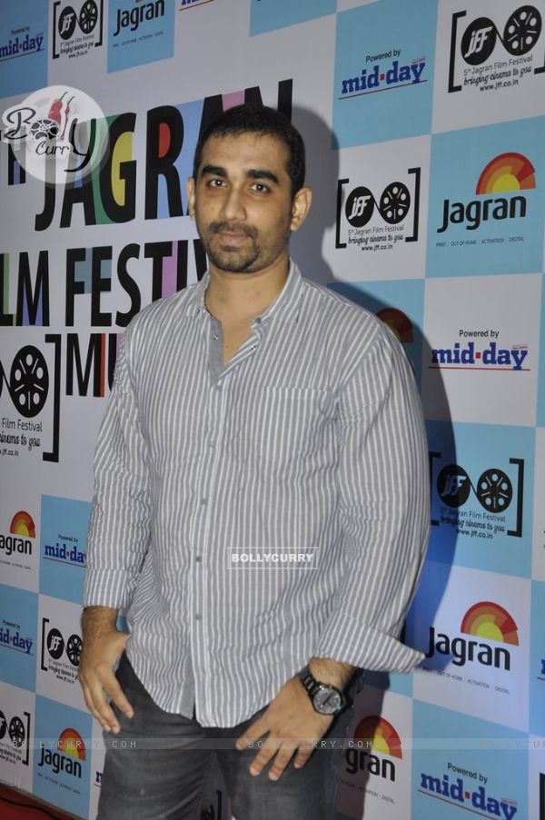 Kunal Deshmukh poses for the media at 5th Jagran Film Festival Mumbai