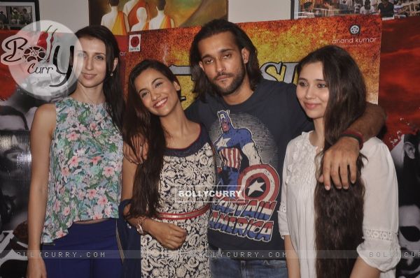 Cast of Desi Kattey at the Media Meet (337436)