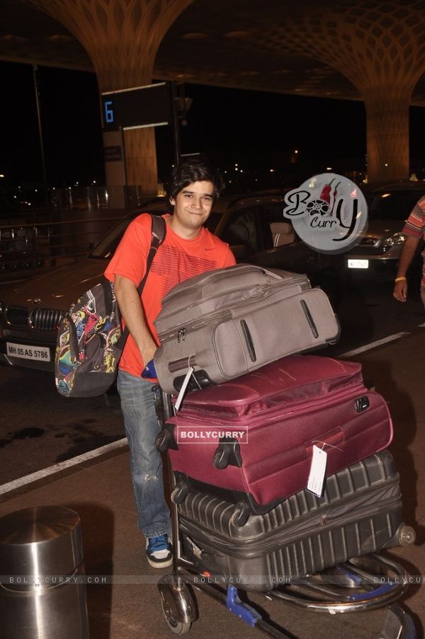 Vivaan Shah snapped at Airport while leaving for Slam Tour