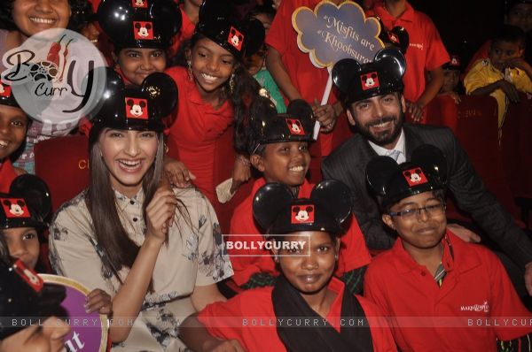 Sonam Kapoor and Fawad Khan pose with young fans at the Special Screening of Khoobsurat (337932)
