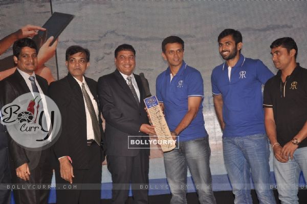 Rahul Dravid poses with the delegates of Mitashi at the Launch of new LED