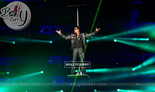 Shah Rukh Khan performs at Slam Tour in Washington
