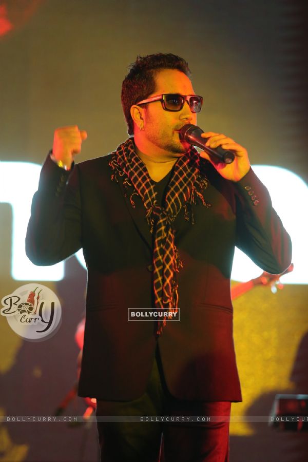 Mika Singh performs as Bindass Celebrates 7th Anniversary & Launches New Extension Bindass Play
