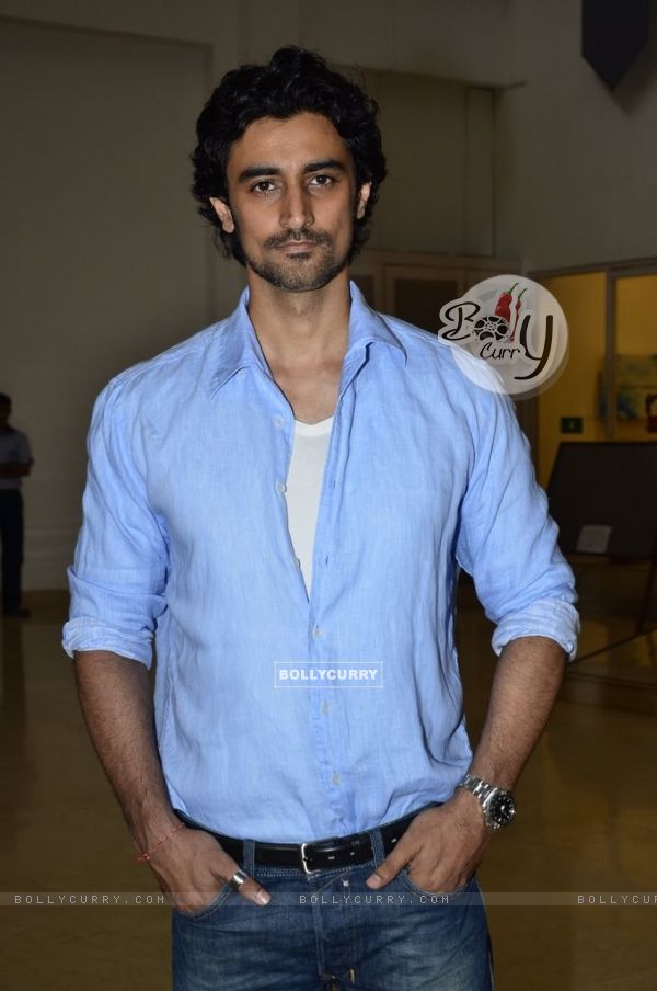 Kunal Kapoor was seen at Giving Back NGO Event