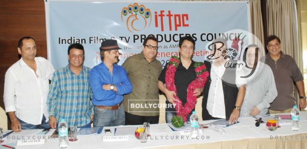 Sajid Nadiadwala re-elected as president by IFTPC & felicitated for his film Kick earning Rs 300 Cr