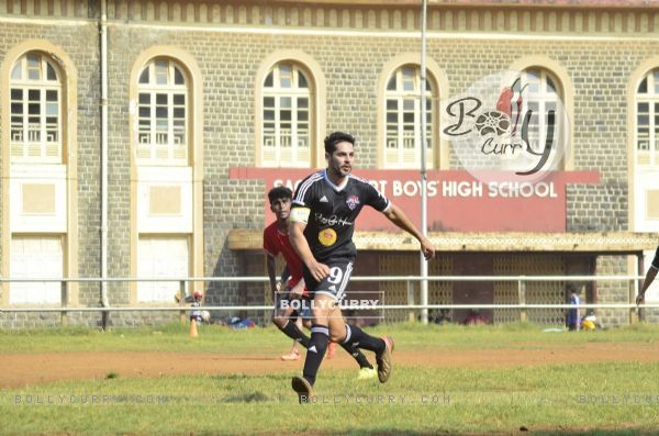 Dino Morea plays at the Celebrity Football Match