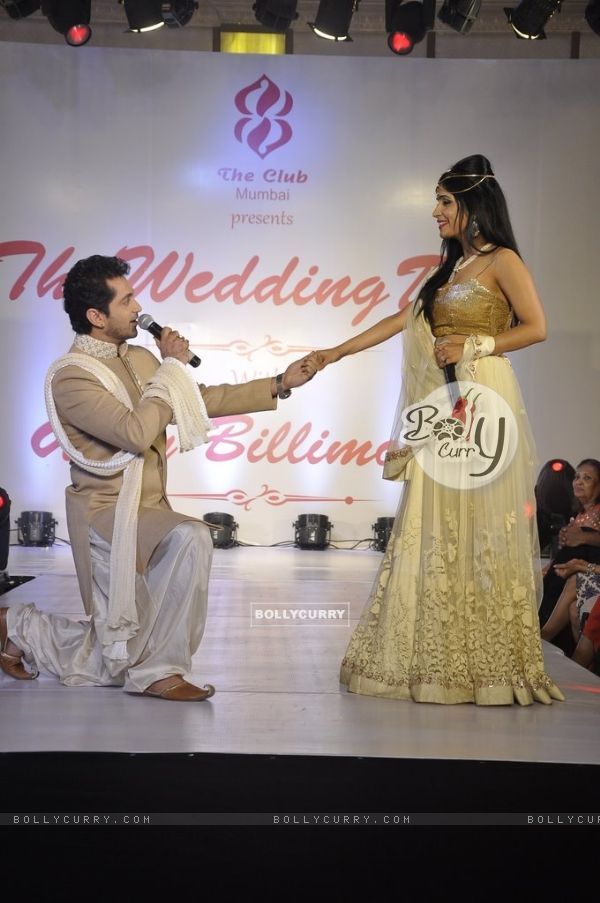 Shibani Kashyap and Rajiv Roda perform at the Wedding Show by Amy Billiomoria