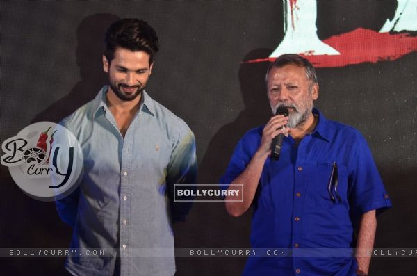 Pankaj Kapoor adressing the audience at the Book Launch of Haider, Omkara and Maqbool