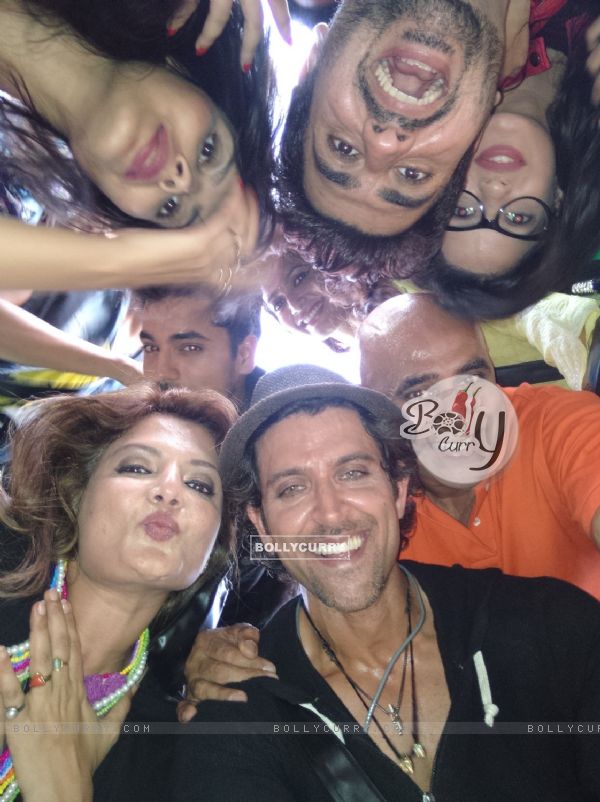 The inmates of Bigg Boss 8 get a selfie clicked with Hrithik