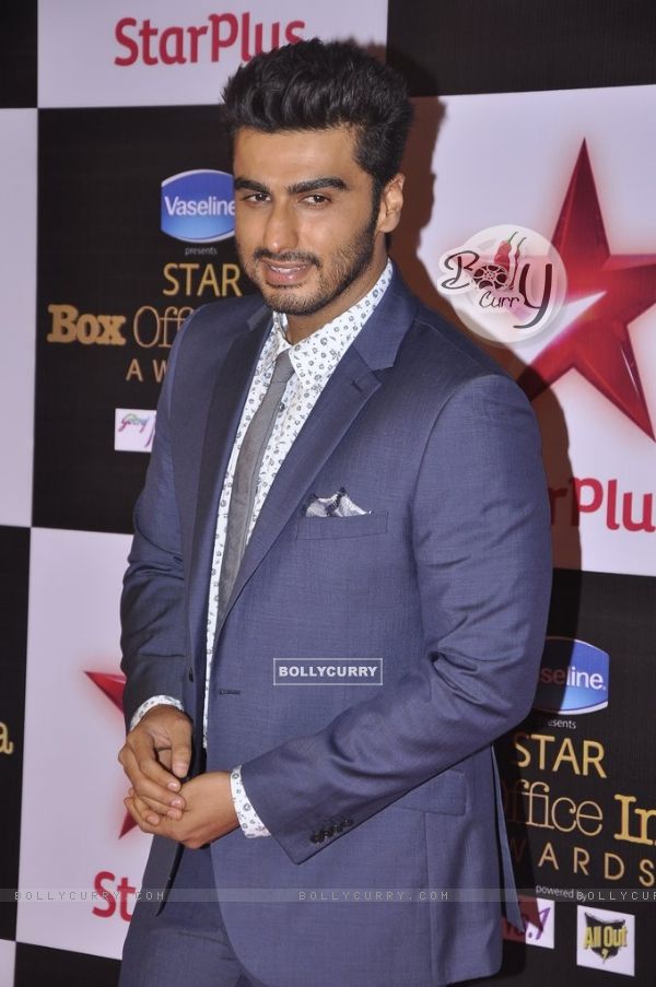 Arjun Kapoor poses for the media at the Star Box Office Awards