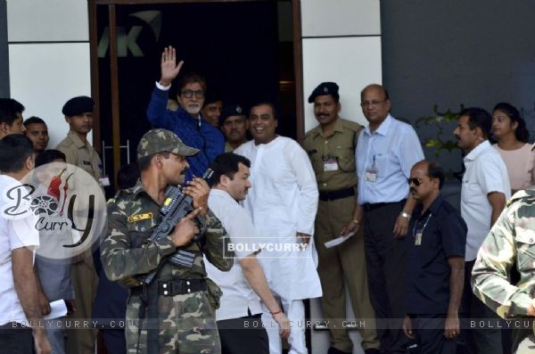 Amitabh Bachchan and Mukesh Ambani snapped at Airport while leaving for ISL Football Match