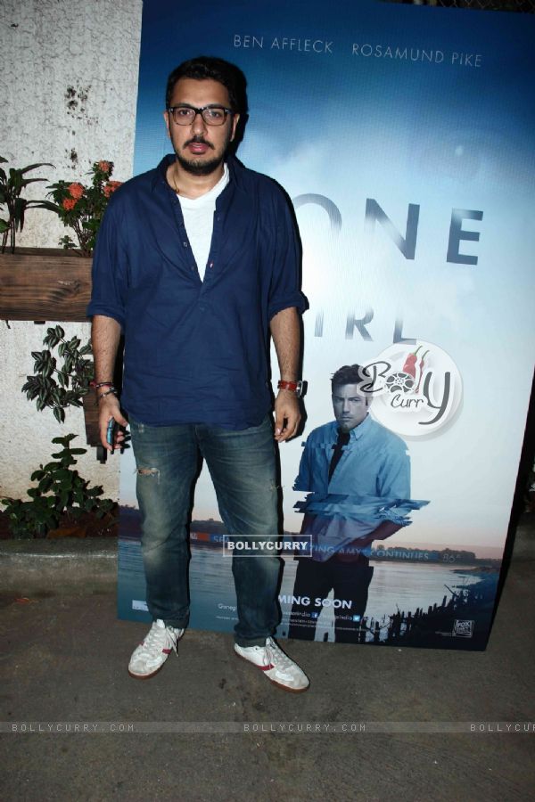Dinesh Vijan poses for the media at the Special Screening of Ben Affleck's Gone Girl