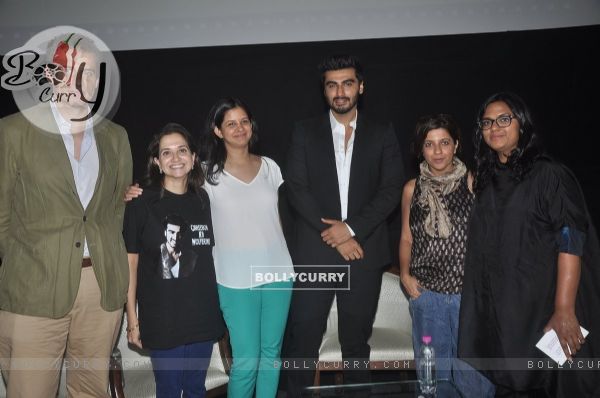 Arjun Kapoor poses with guests at the Closing Ceremony of 16th MAMI Film Festival