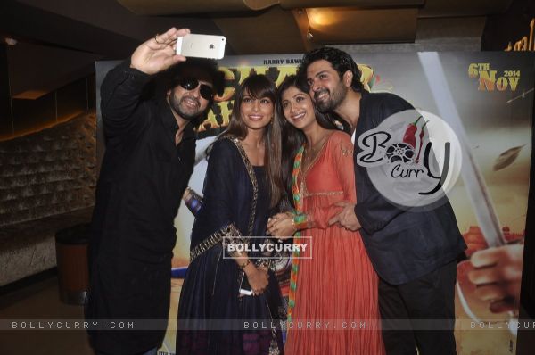 Raj Kundra clicks a selfie with friends at the Trailer Launch of Chaar Sahibzaade