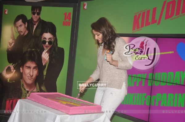 Parineeti Chopra cuts her birthday cake at the Song Launch of Kill Dil (342156)
