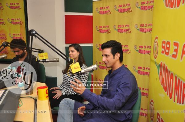 Sharman Joshi snapped at the Promotions of Super Nani at Radio Mirchi (342758)