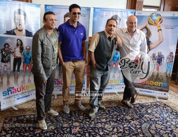 Celebs pose for the media at the Press Conference of The Shaukeens (342839)