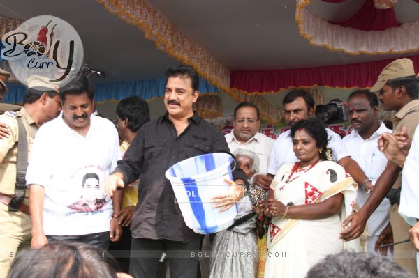 Kamal Haasan was at the Launch of Lake Cleaning Movement as a Part of the Clean India Campaign