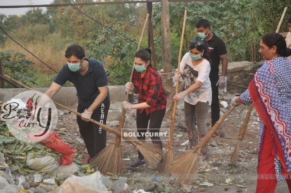 Tammanah was snapped cleaning the roads at a Cleanliness Drive