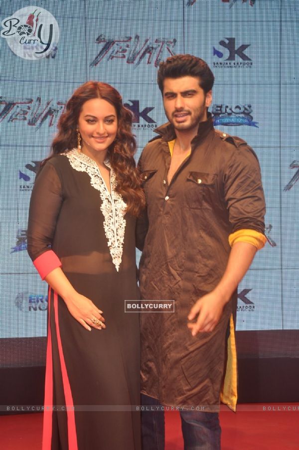 Arjun Kapoor and Sonakshi Sinha pose for the media at the Trailer Launch of Tevar
