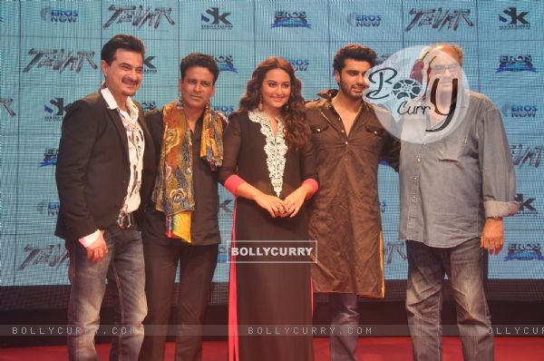 Team of Tevar poses for the media at the Trailer Launch (344147)