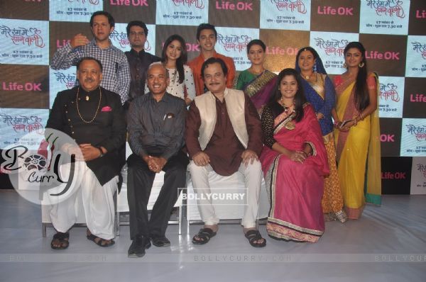 Team of Mere Rang Mein Ranganewali poses for the media at the Launch