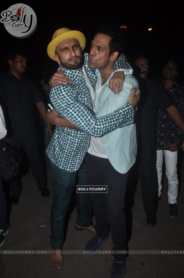 Ranveer and Samir strike a pose at the Special Screening of Kill Dil
