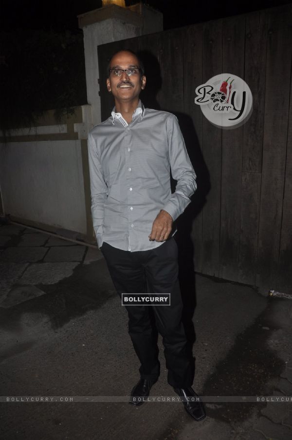 Rohan Sippy poses for the media at Sonali Bendre's Marriage Anniversary