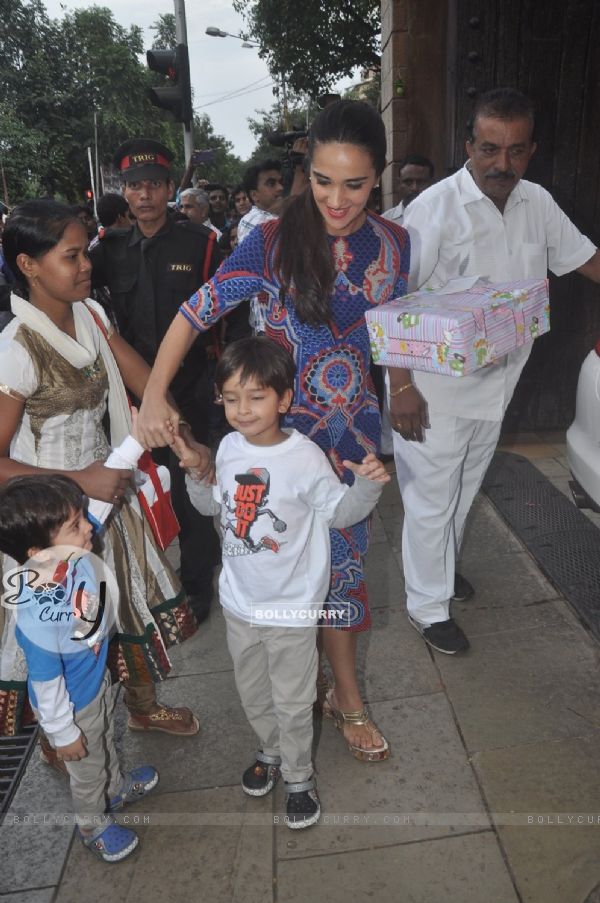 Tara Sharma with her sons were at Aradhya Bachchan's Birthday Bash