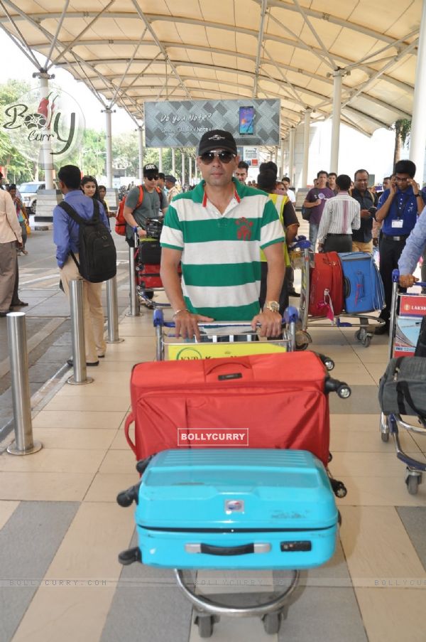 Atul Agnihotri was seen Leaving for Hyderabad