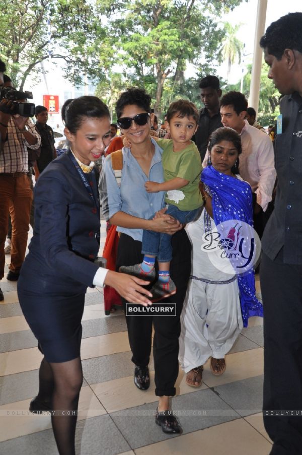 Kiran Rao along son Azad snapped at airport while leaving for Arpita Khan's Wedding