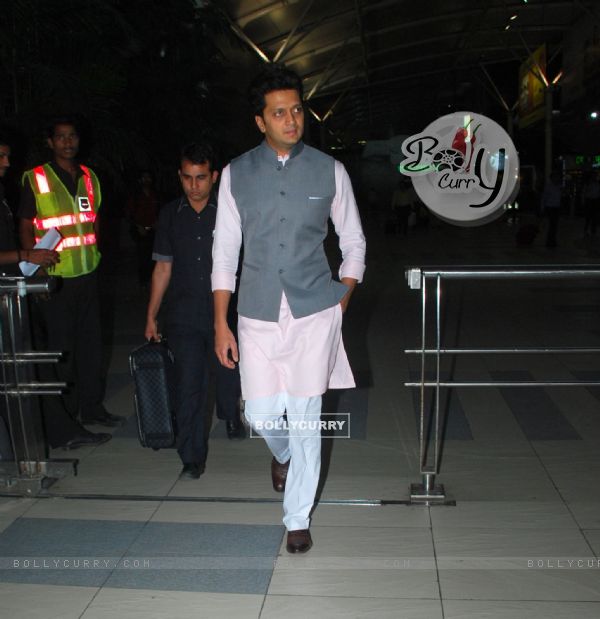 Riteish Deshmukh was snapped at Airport