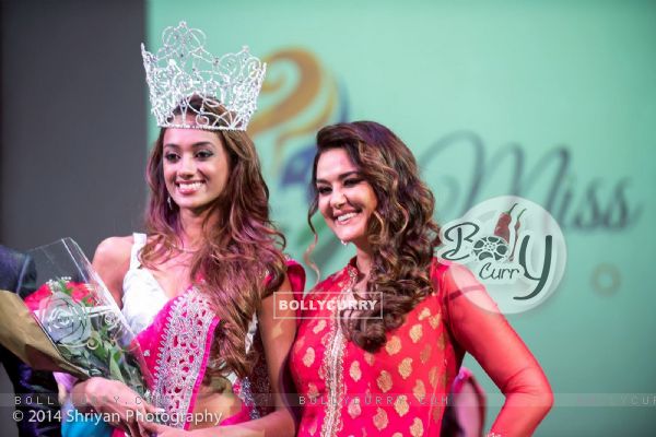 Preity Zinta poses with the winner of Miss India Florida Pageant