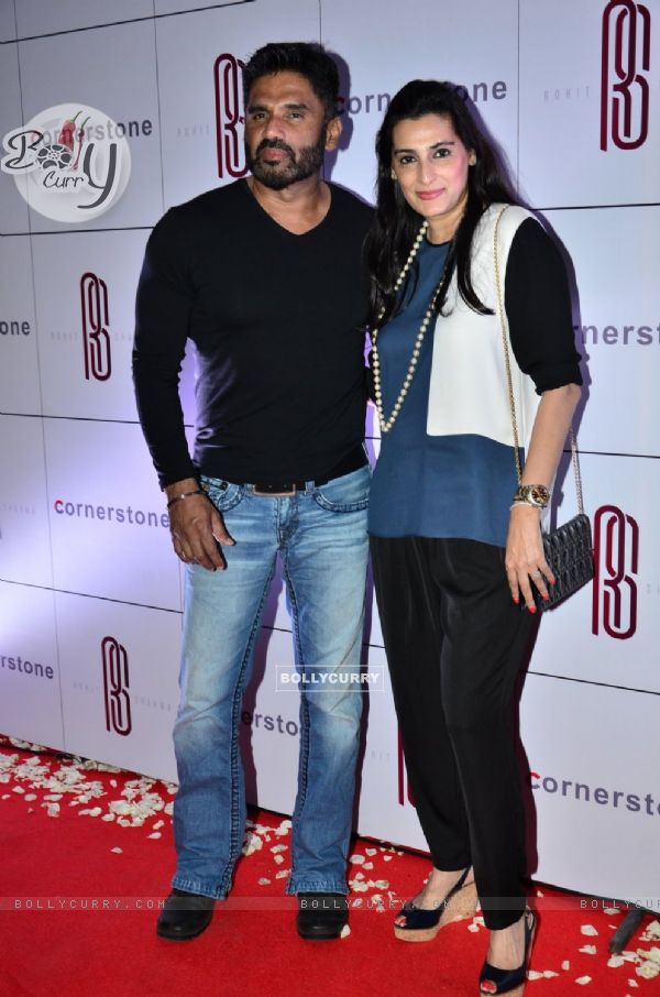 Suniel Shetty poses with Mana Shetty at Rohit Sharma's Bash