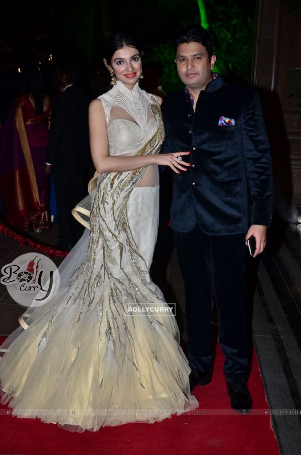 Bhushan Kumar with wife Divya Khosla at Arpita Khan's Wedding Reception