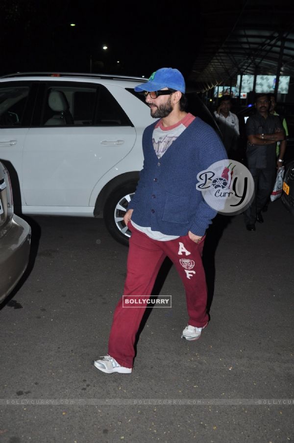 Saif Ali Khan was snapped coming out from Airport