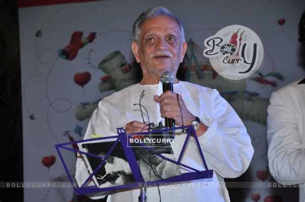 Gulzar addresses the Times of India Celebrates Bandra Event