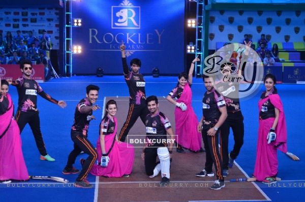 Delhi Dragons perfroming at the Opening Ceremony of Box Cricket League
